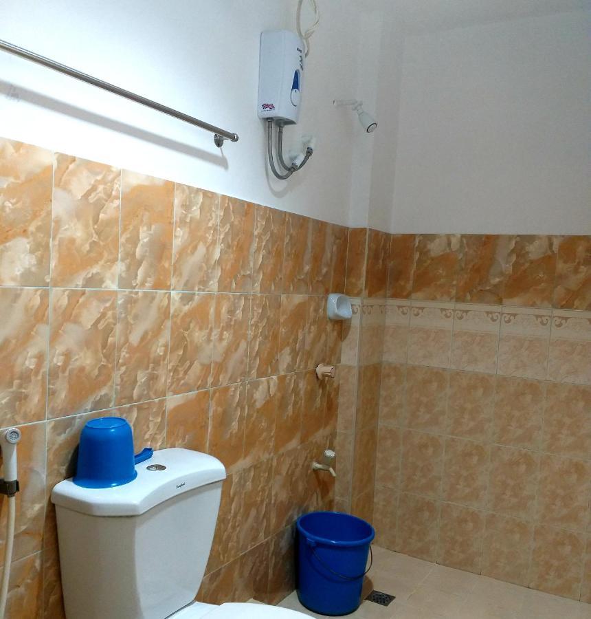 Park Vil-la Apartelle Quezon City Esterno foto