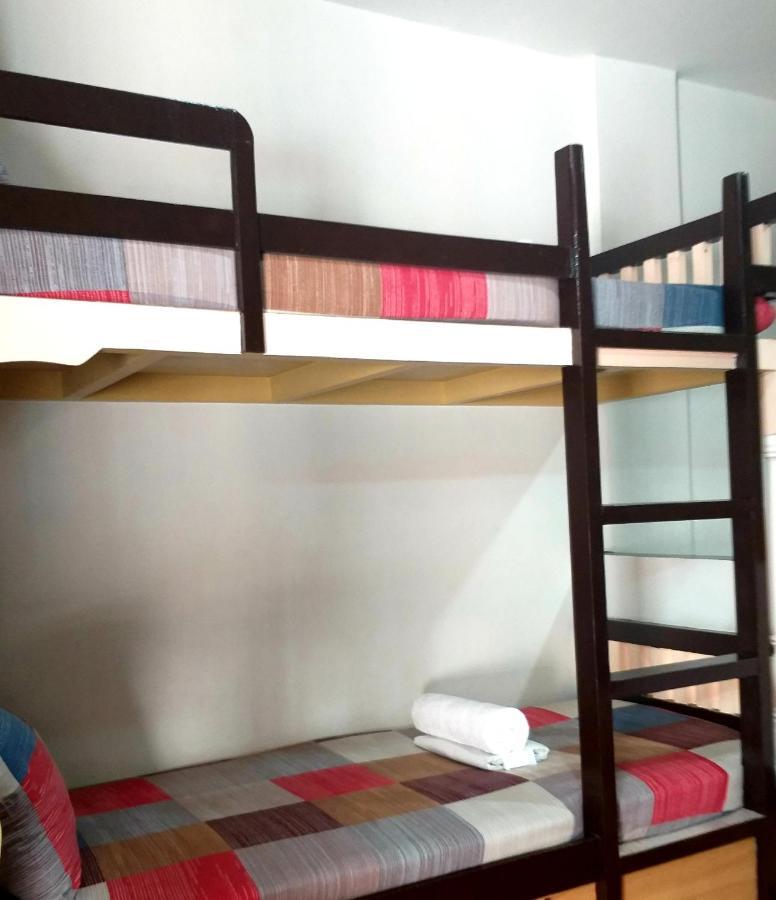 Park Vil-la Apartelle Quezon City Esterno foto